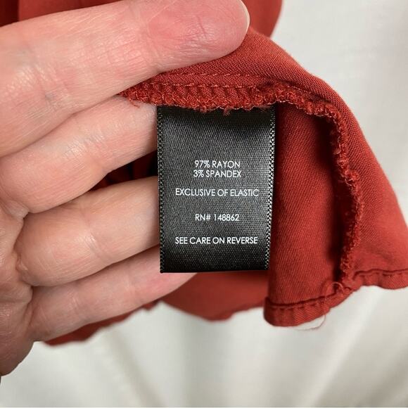 Torrid Rust Brown Romper Sz.2 - Picture 13 of 16